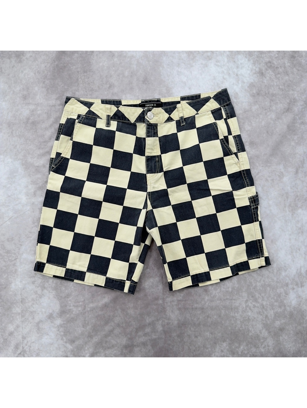 Forever 21 men's checkerboard carpenter shorts black cream skater size 32